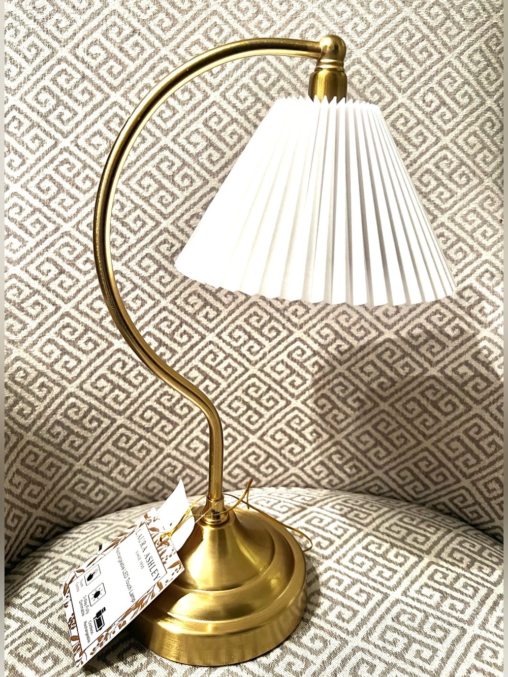 NEW LAURA ASHLEY Auto LED Rechargeable Touch Desk LAMP. Brushed Gold. 14"
